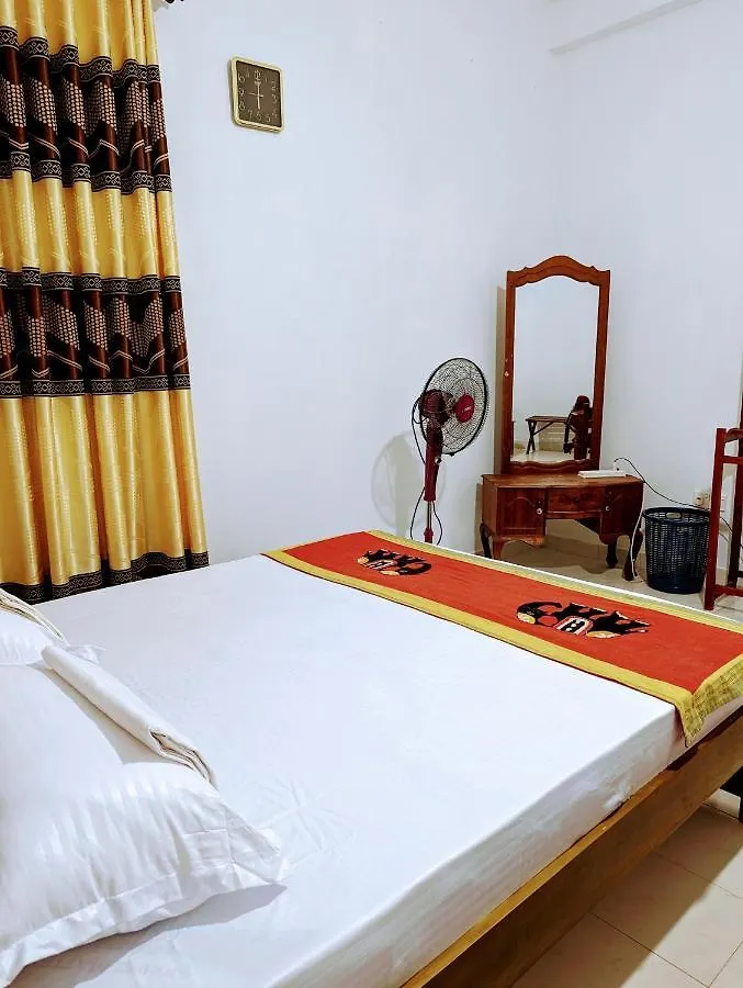Moon Water'S Edge Apartment Kandy