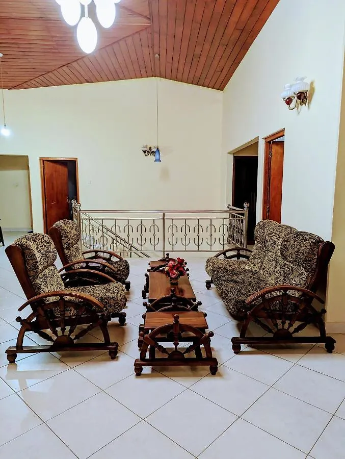 Homestay Moon Water'S Edge Apartment Kandy Sri Lanka