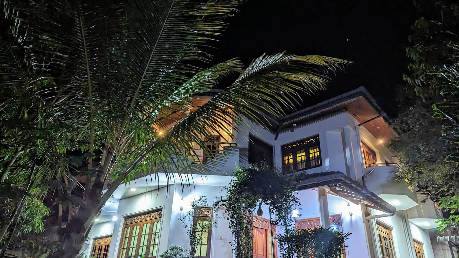 Moon Water'S Edge Apartment Kandy Sri Lanka