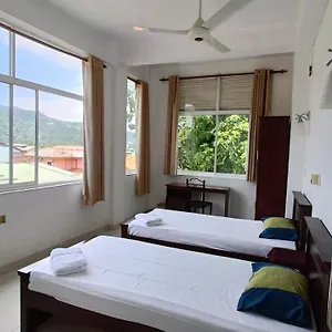 Smile Hub -youth Hostel- ゲストハウス